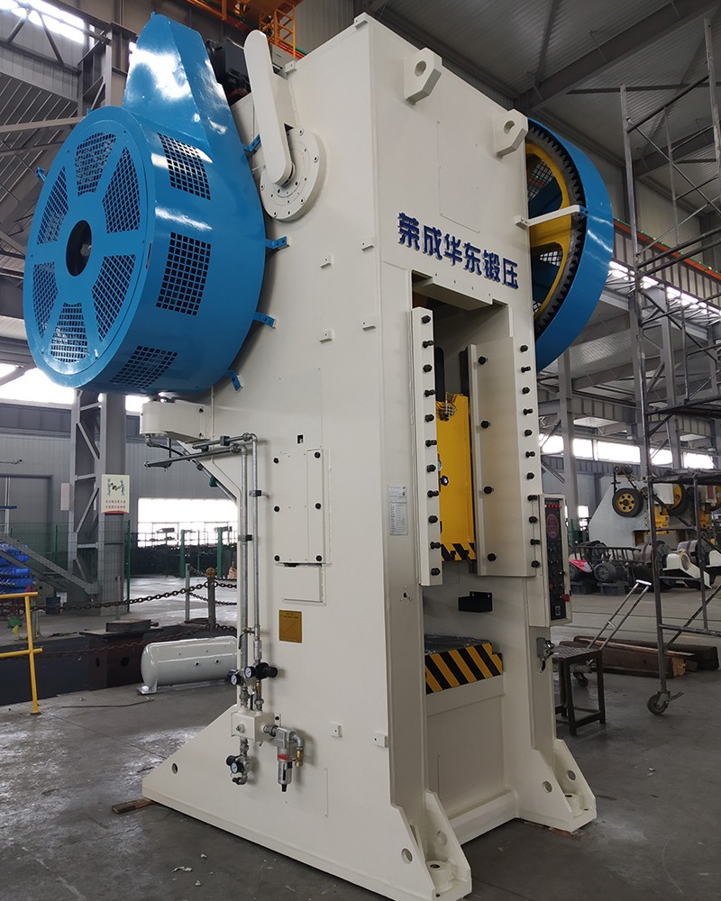 JRD31係（xì）列閉（bì）式熱鍛壓力機