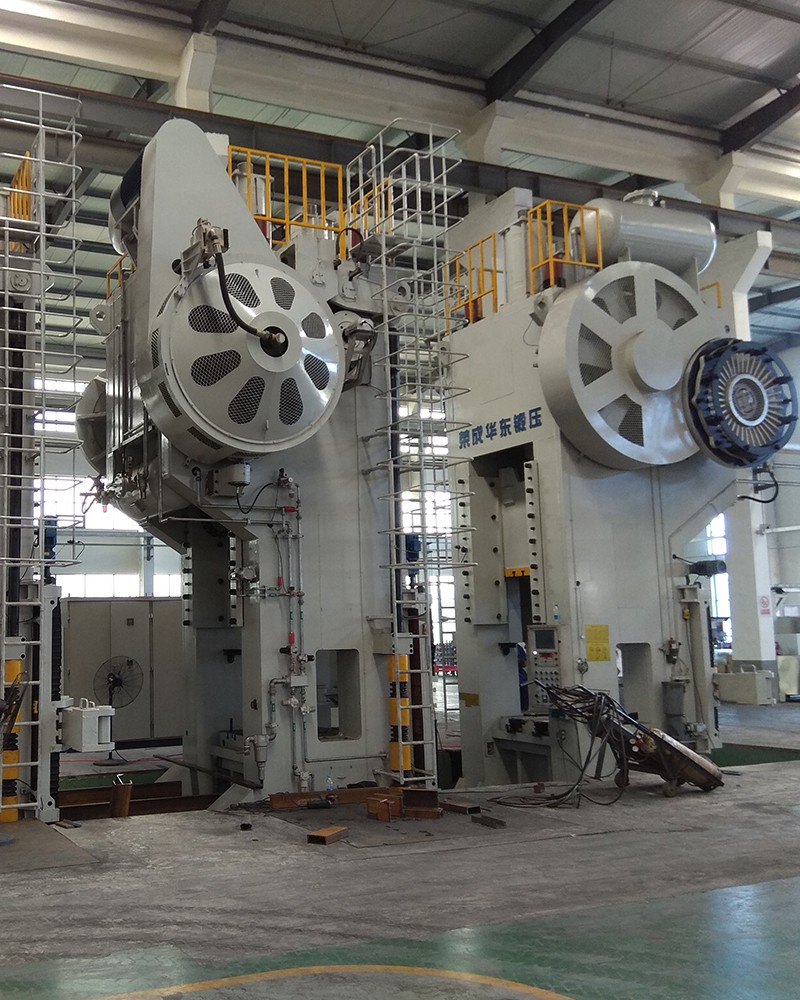 JWD31係列長（zhǎng）行程溫鍛壓力機