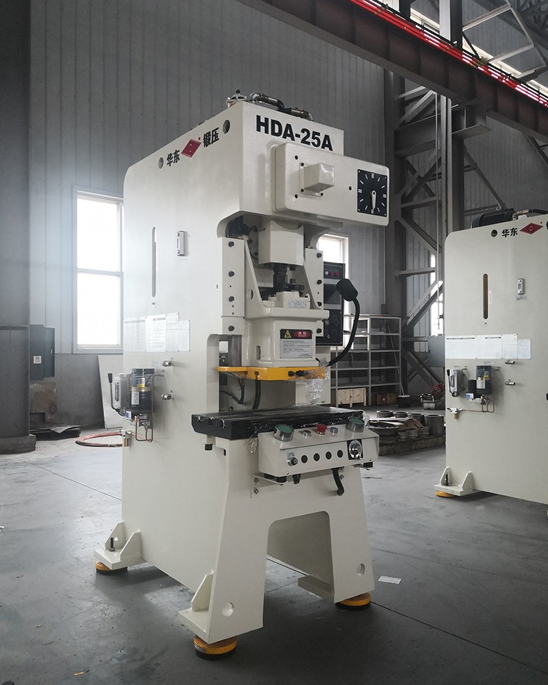 江蘇HDA係列開式單曲軸精（jīng）密衝（chōng）床（25T-60T）調速