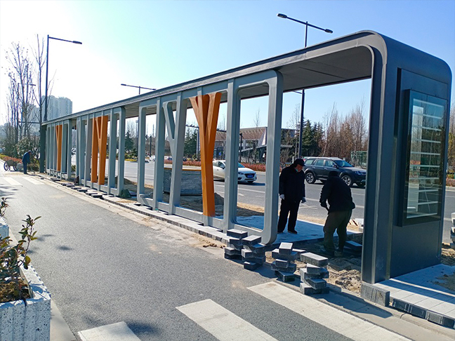 合肥候車亭安（ān）裝交付（fù）	