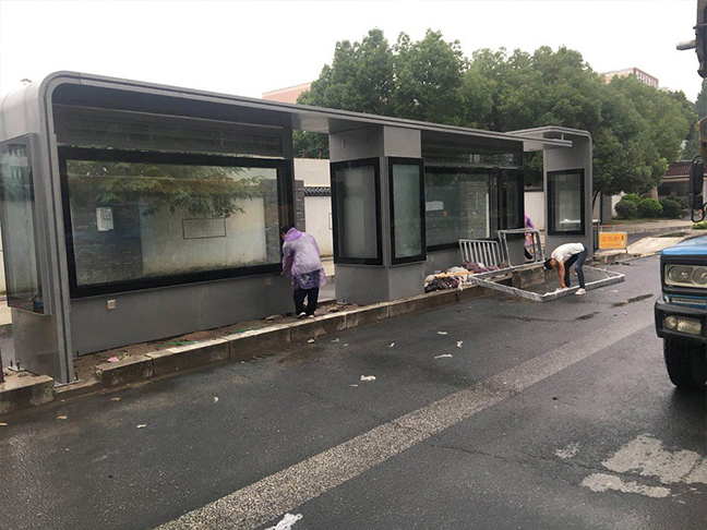 浙江杭州候車（chē）亭安裝