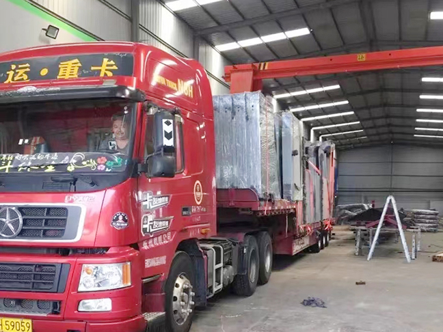 北（běi）京市候車亭項目發貨