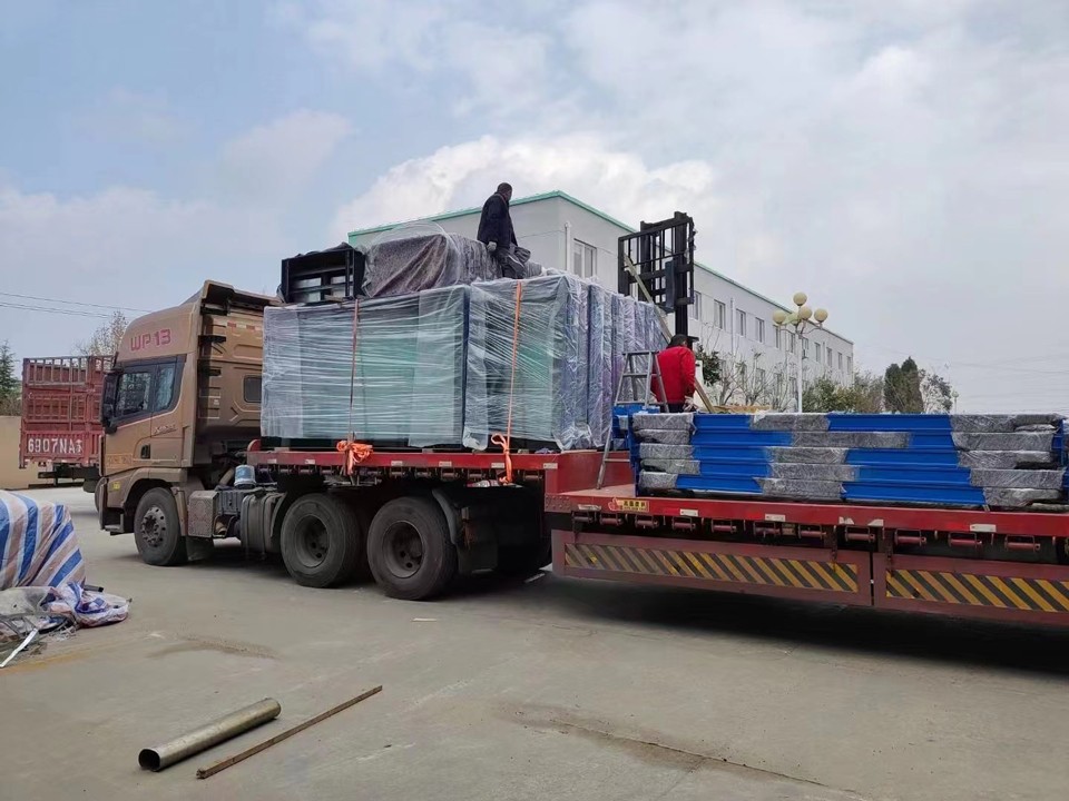公交車候車亭發（fā）貨圖
