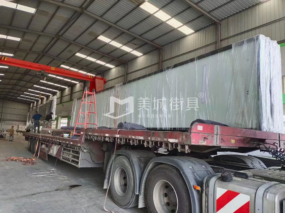 2022.9.21美城街（jiē）具供應蘇州（zhōu）公交車候車亭發貨現場