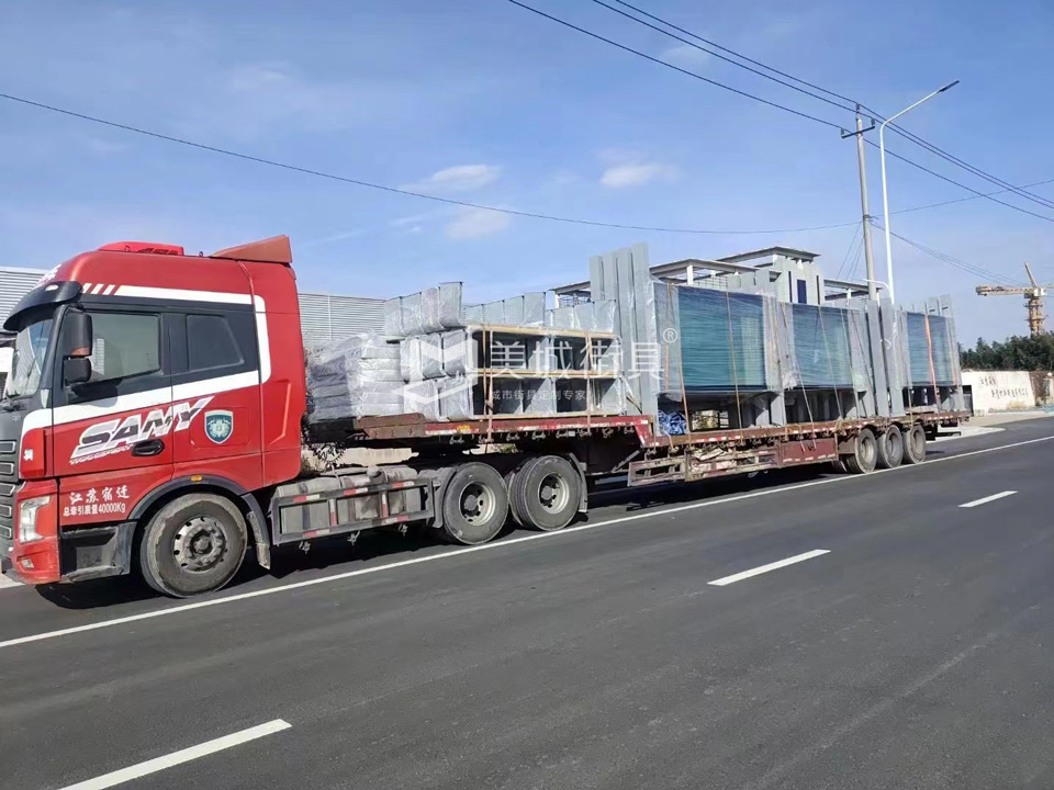2023.2.21美城街具供（gòng）應雲南曲靖候車亭發貨記錄