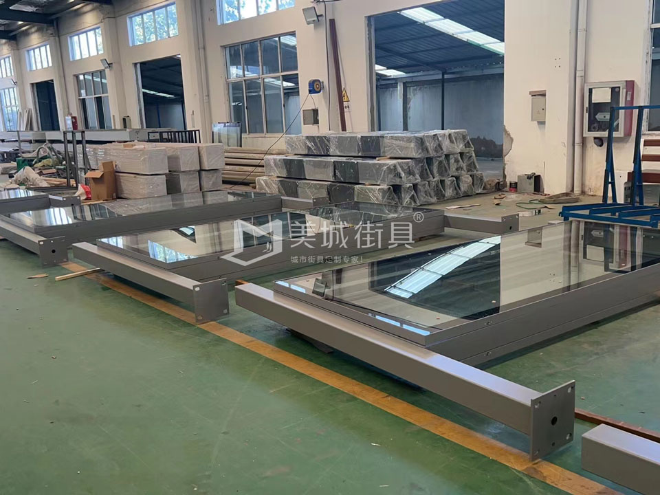 2023.8.28美城街具（jù）供應（yīng）大連公交候車亭發貨（huò）記錄（lù）