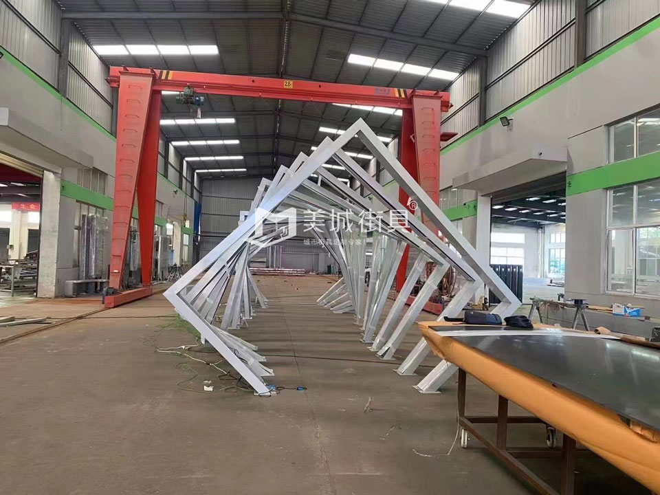 2023.9.19美城街具供應（yīng）百度自動駕駛公交站台發貨（huò）記錄