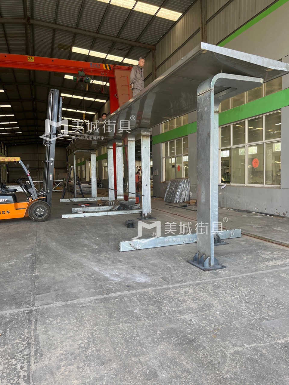 2023.12.3美城（chéng）街具生產（chǎn）候車亭實物圖