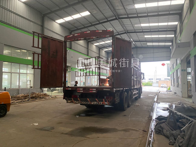 定西候車亭發（fā）貨