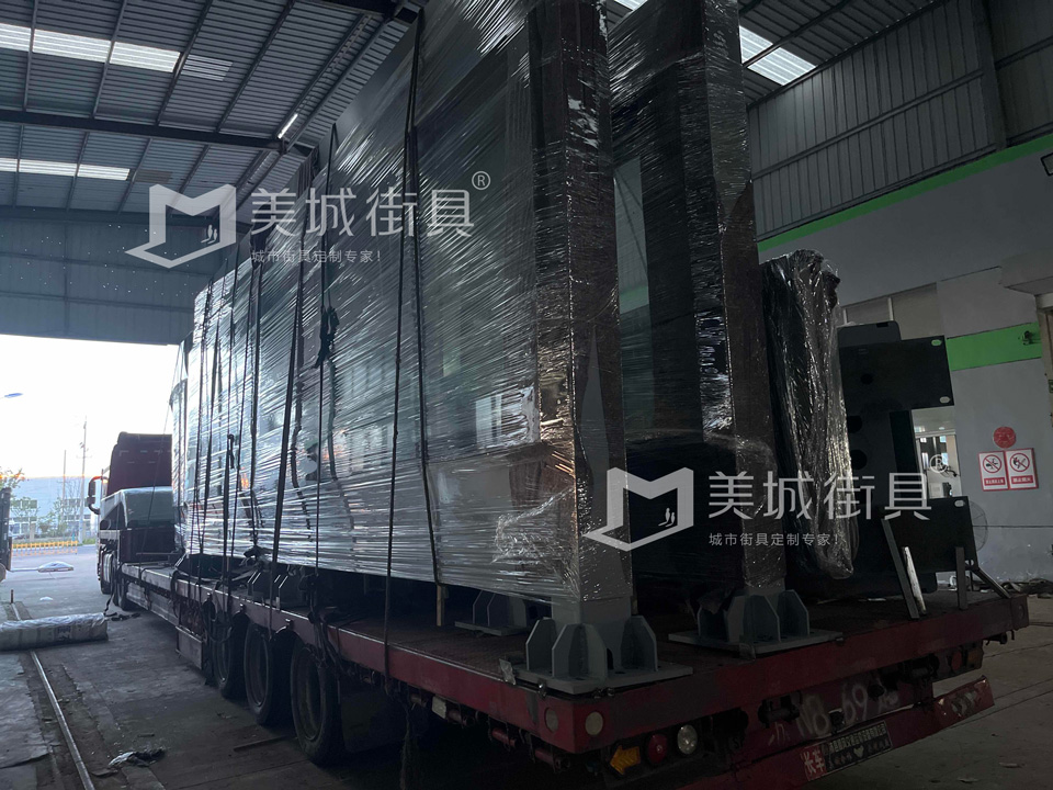 湖北鄂州公交候車（chē）亭發貨